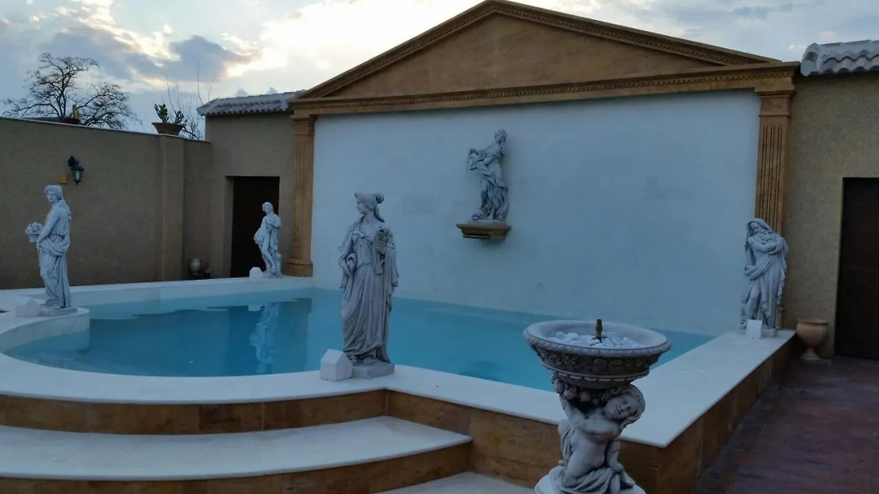 La Fuente Romana Campo-Nubes Villa